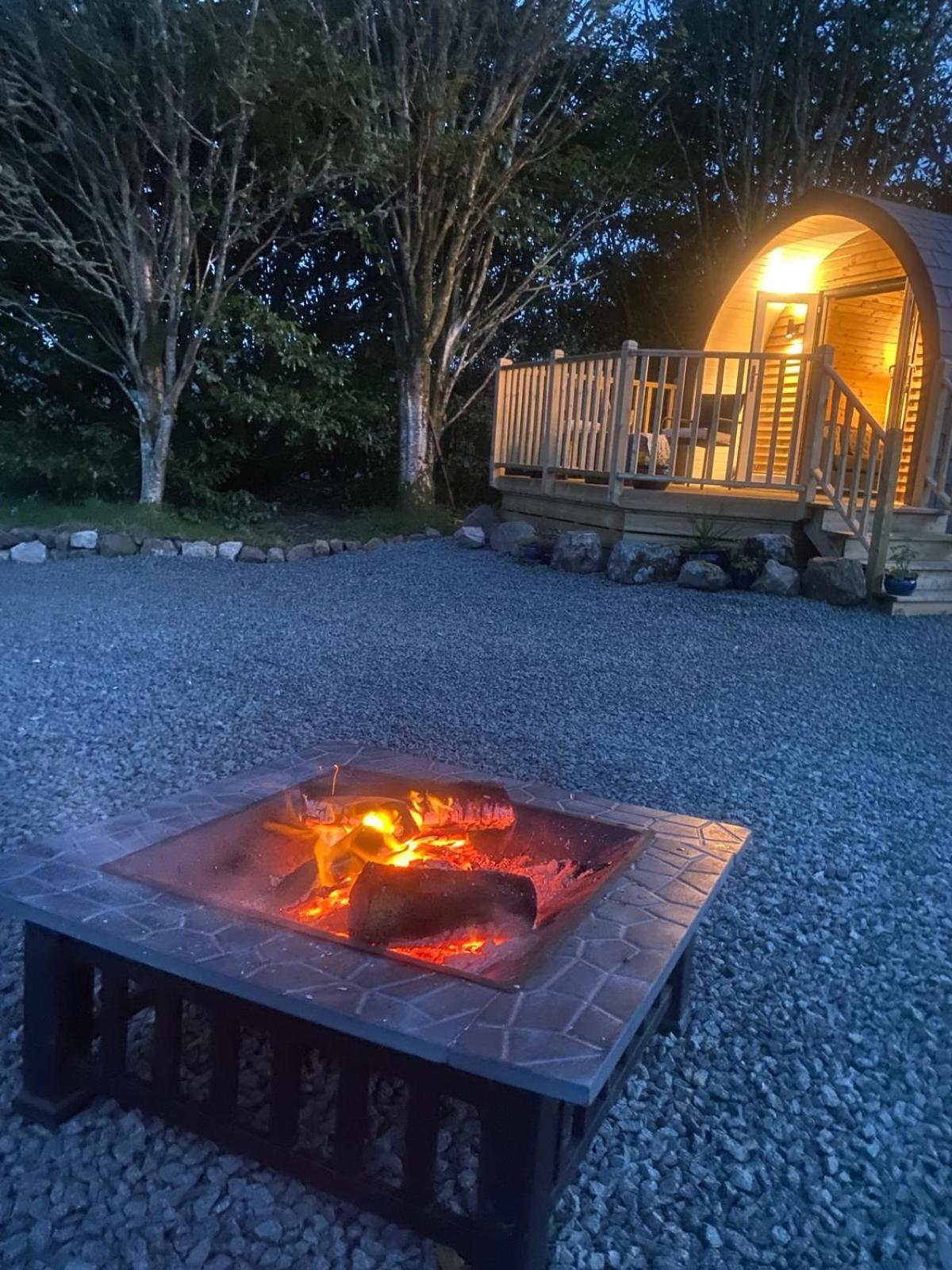 Hotel Campsie Luxury Pods With Hot Tub Glasgow Exterior foto